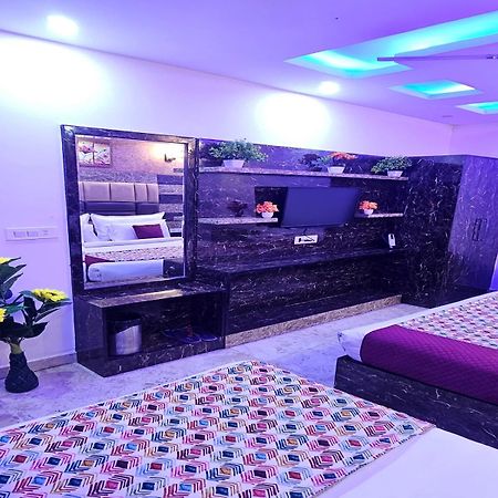 Hotel Tu Casa International Near Delhi Airport Нью-Делі Екстер'єр фото