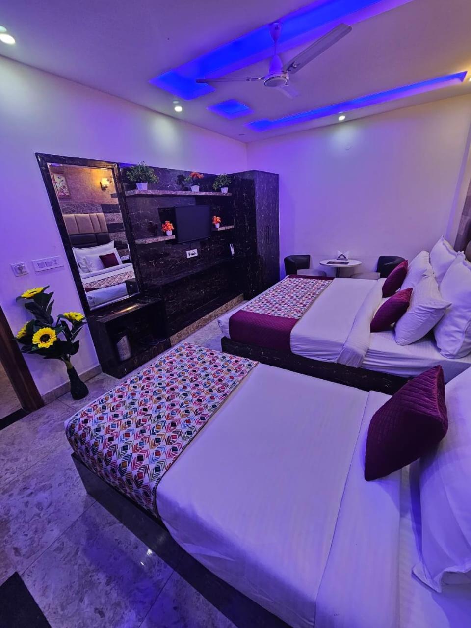 Hotel Tu Casa International Near Delhi Airport Нью-Делі Екстер'єр фото